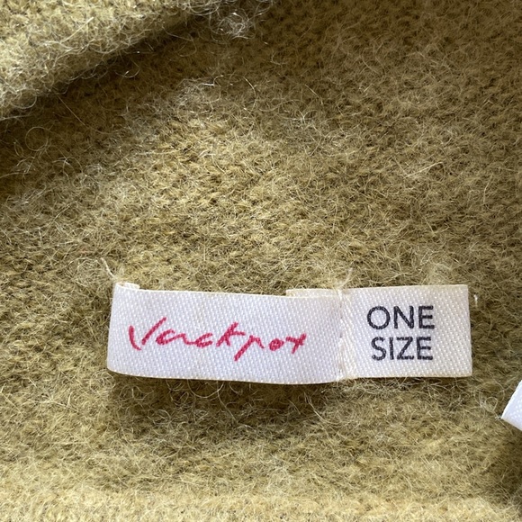 Jackpot angora wool scarf. O/S green in excellent condition - Picture 6 of 8